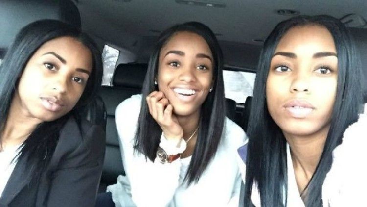 mom lookalike daughters
