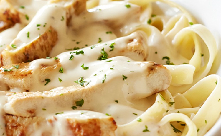 Image of chicken Alfredo from Olive Garden.