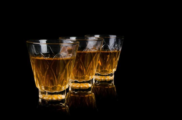 lefty alcohol