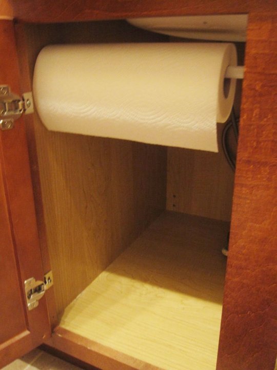 rod_papertowels