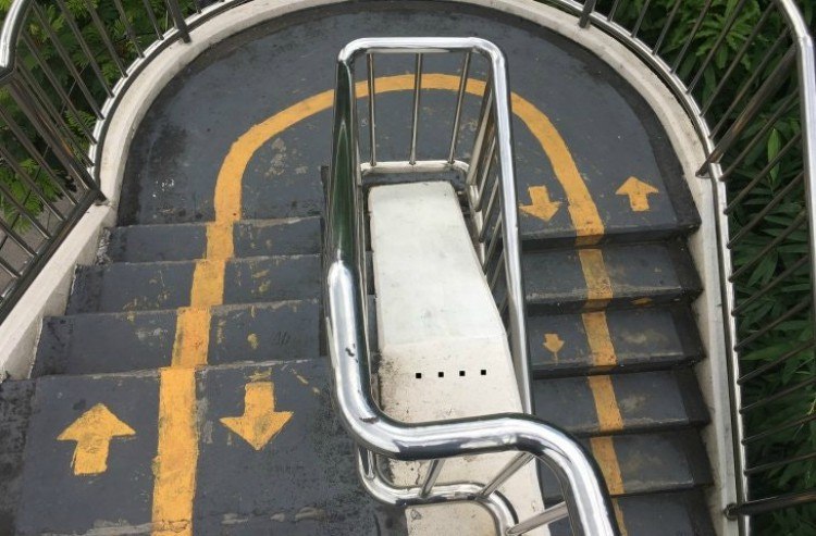 fail arrows stairs
