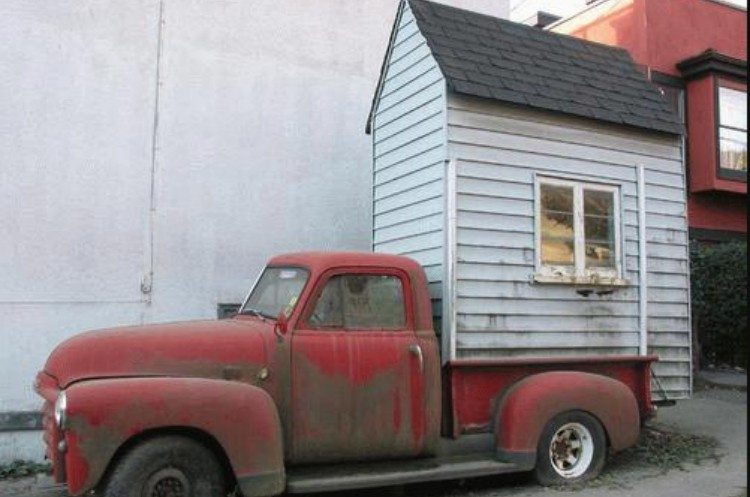 illusion house