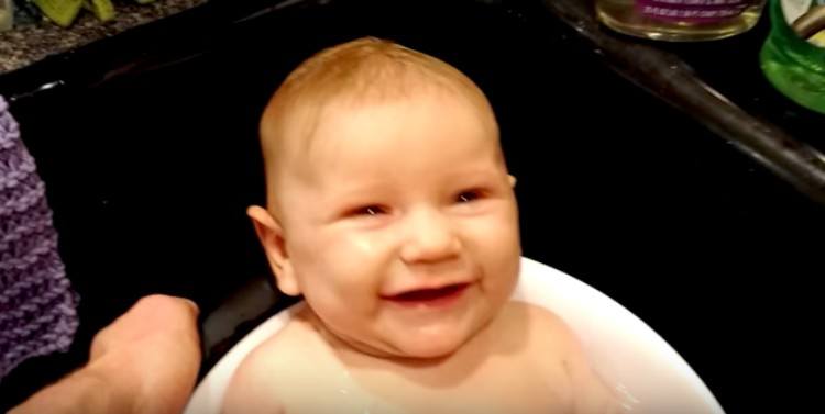 baby Natalie Gray smiling