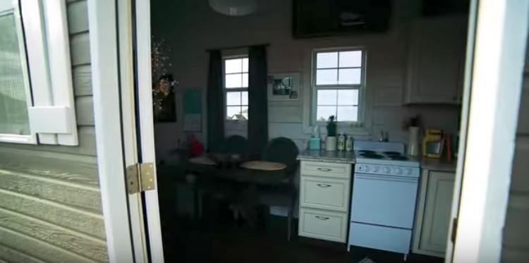 inside view of Jackie's tiny home