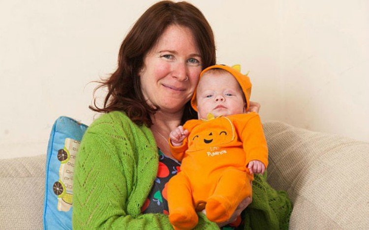 Image of Pixie Grant and her mom.