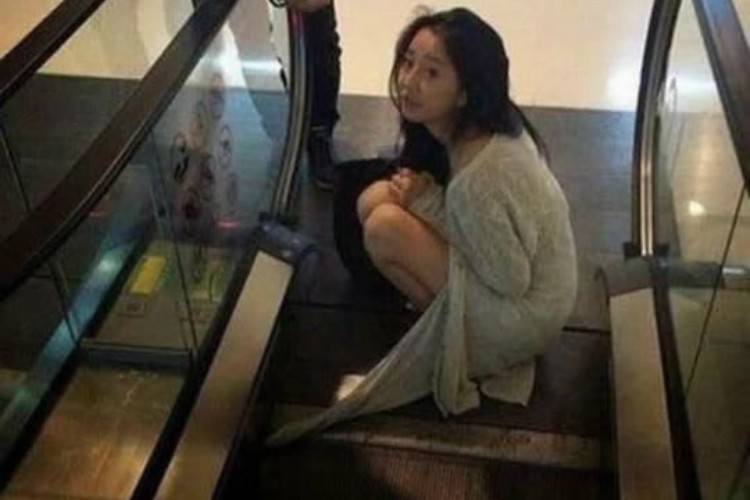 bad day escalator