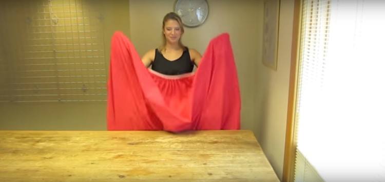fitted sheet woman
