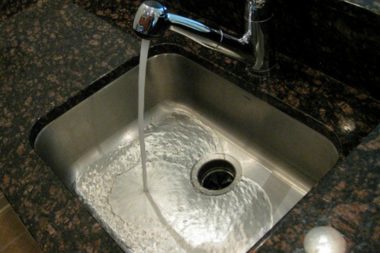 clean sink