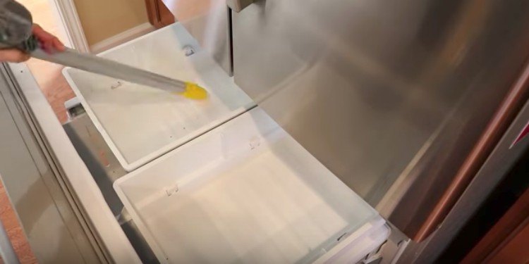 fridge vacuuming
