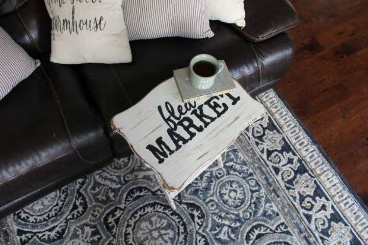 Image of DIY table.