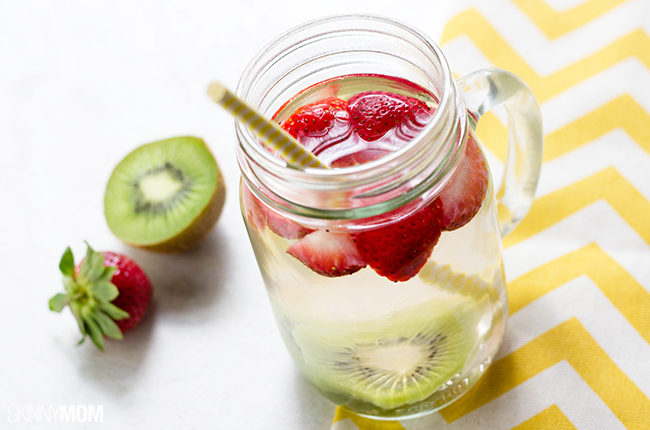 Strawberry-Kiwi-Slimdown-Water-54health