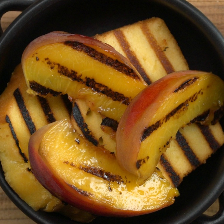 Grilled Peaches and Cake